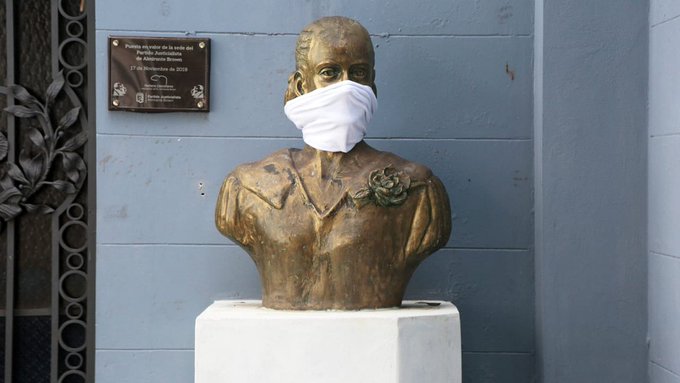 #Brown- Homenajes, monumentos y barbijos