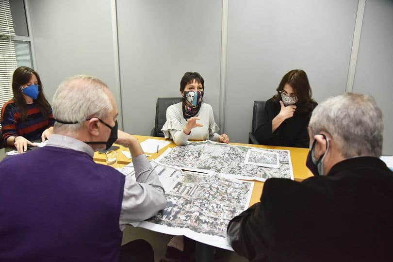 Reuniones por la urbanización de Villa Azul