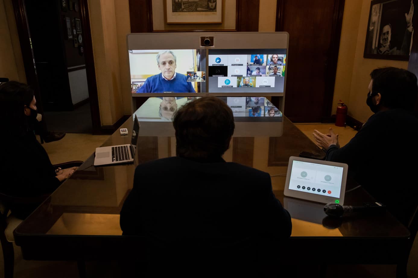 Intendentes firmaron acuerdos con Provincia Leasing para áreas de salud, servicios públicos y seguridad