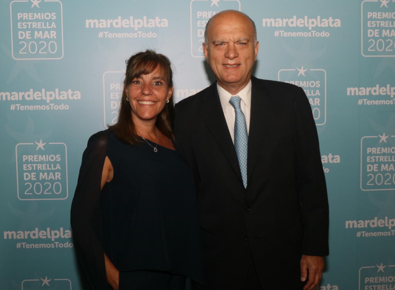 Grindetti aislado ante el positivo de su esposa Karina Spalla