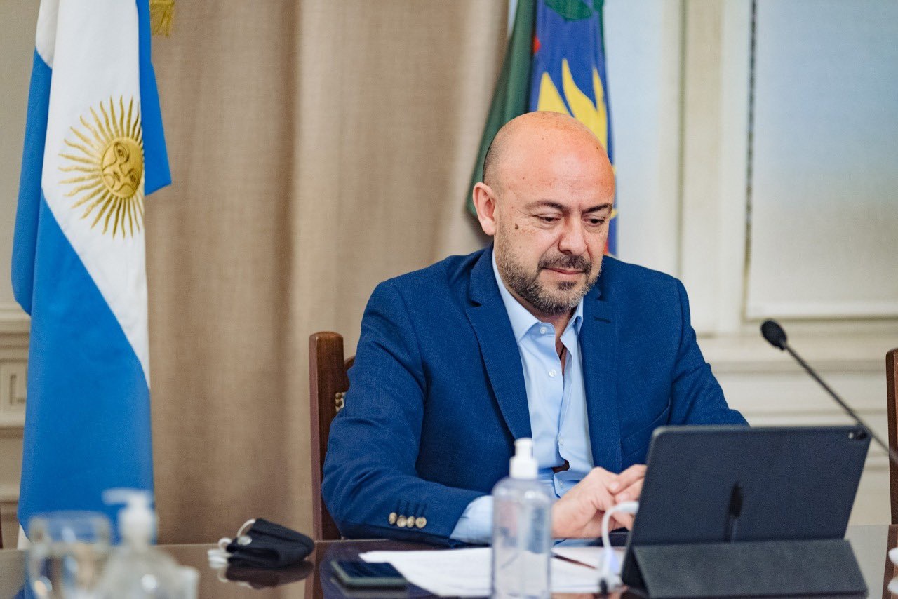 Santarelli apela a que «no haya mezquindad política» de Cambiemos con la Ley de Asociaciones Civiles