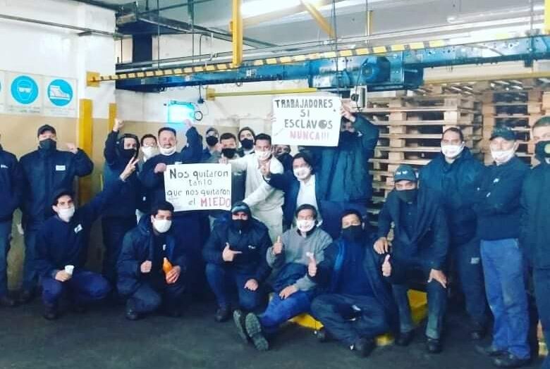 Trabajadores de Dánica denuncian extorsiones por parte de la empresa