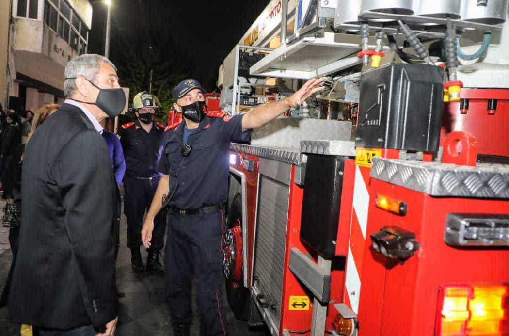 Ferraresi inauguró obras en el cuartel de Bomberos de Wilde