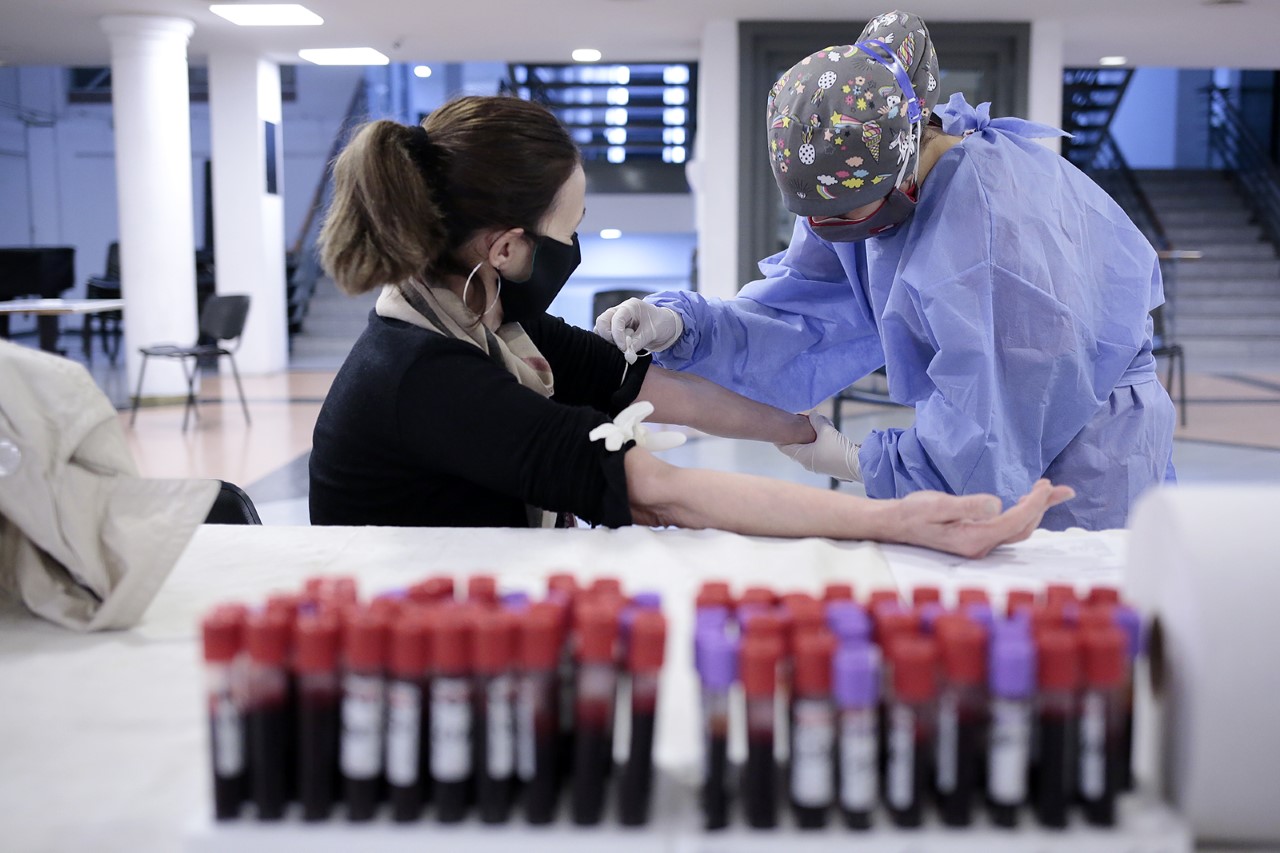 La cuarta parte de las donaciones de plasma en la Provincia se originó en Brown