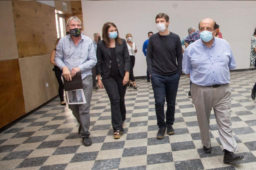 Costa pasó por Berazategui y destacó su entramado cultural