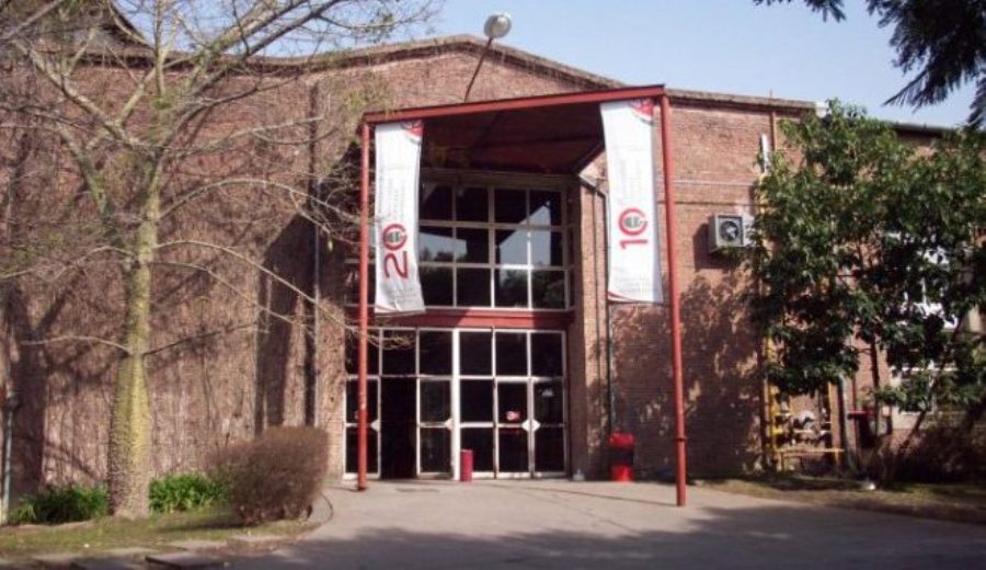 La UNQ comienza actividades presenciales de prácticas y laboratorio