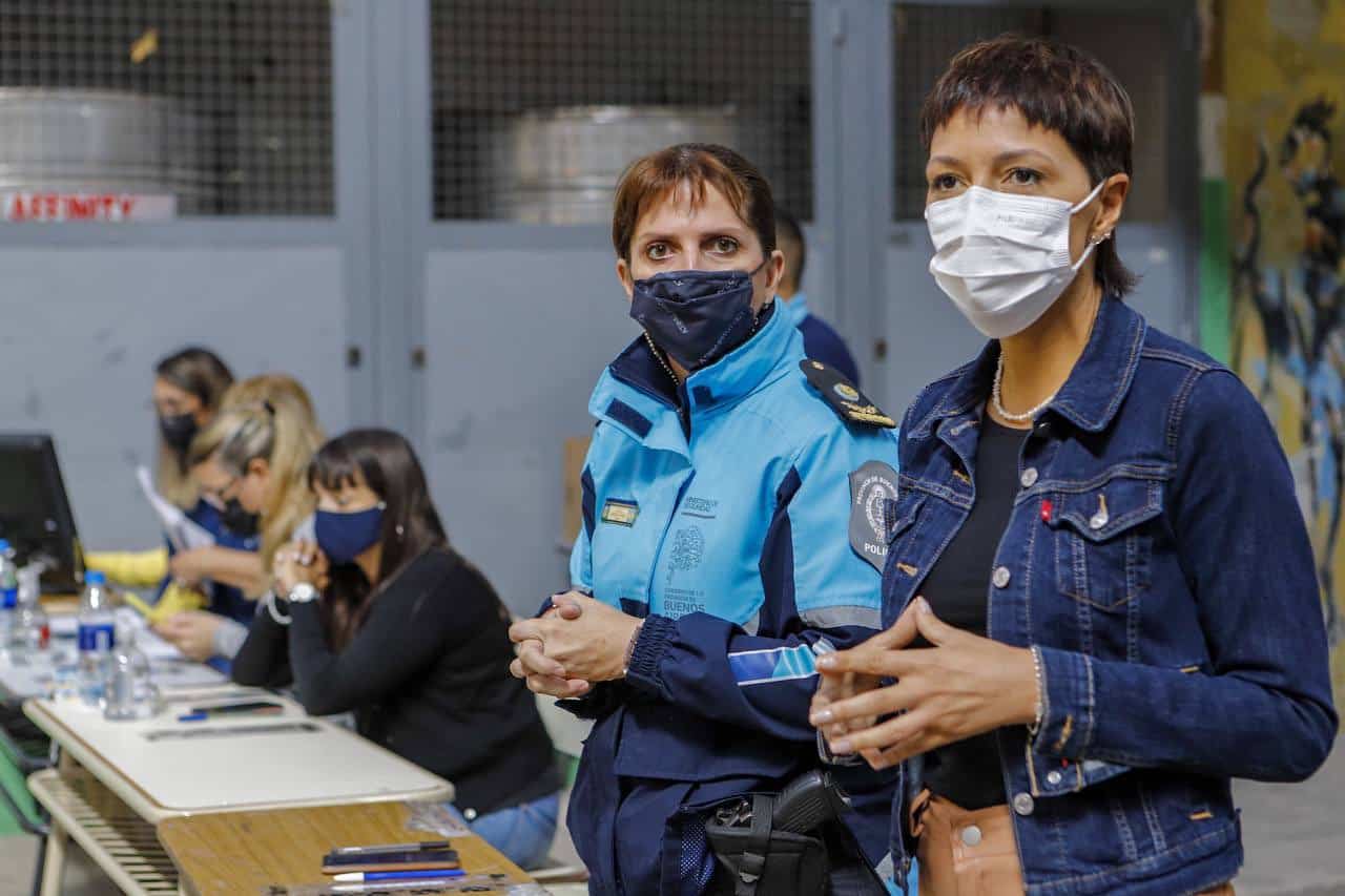Mayra participó de la evaluación de los aspirantes a la escuela de formación policial