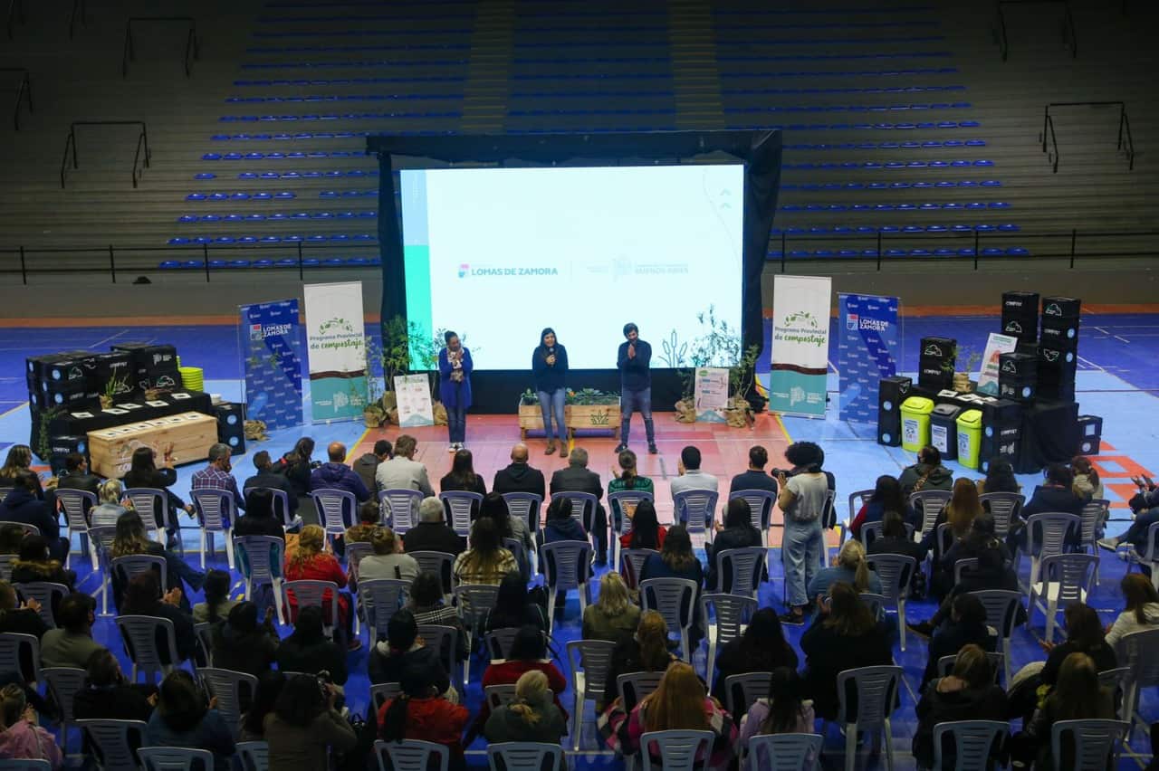 Vilar presentó el Programa de Provincial Compostaje en Lomas