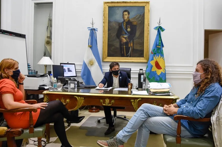 Kicillof lleva el aumento a los estatales al 60 por ciento