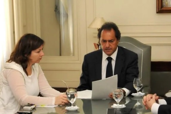 Juntos recibió a Batakis con el recuerdo de su paso por la Provincia