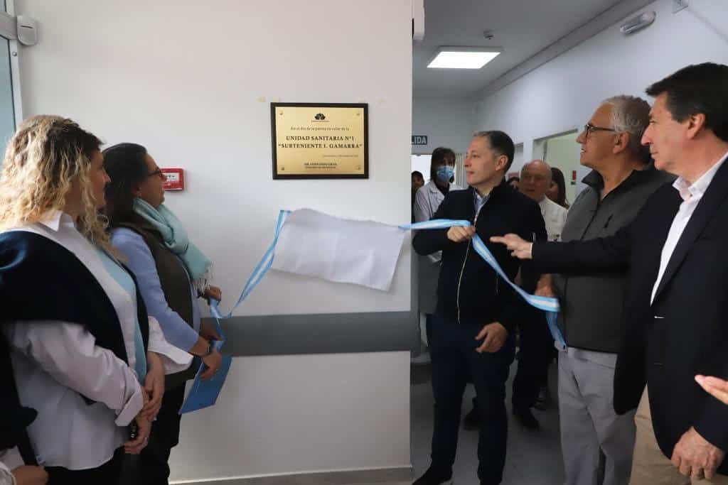Gray inauguró las obras de ampliación de la sala de salud de Luis Guillón