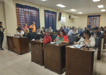 El Concejo llegó a un acuerdo en el histórico conflicto de los ‘cobradores’ municipales