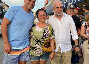 Molina se subió a la campaña de verano de Larreta y Santilli