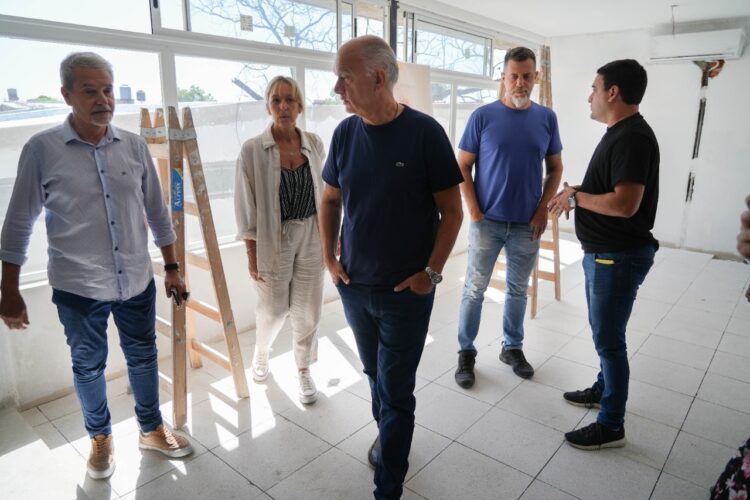 Grindetti lanzó el plan de obras de verano en escuelas