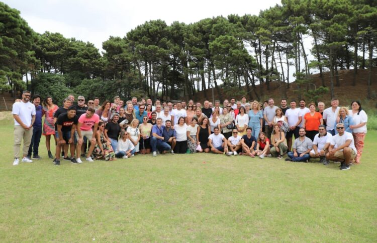 En una demostración de fuerza, Grindetti reunió 90 dirigentes para su pelea provincial