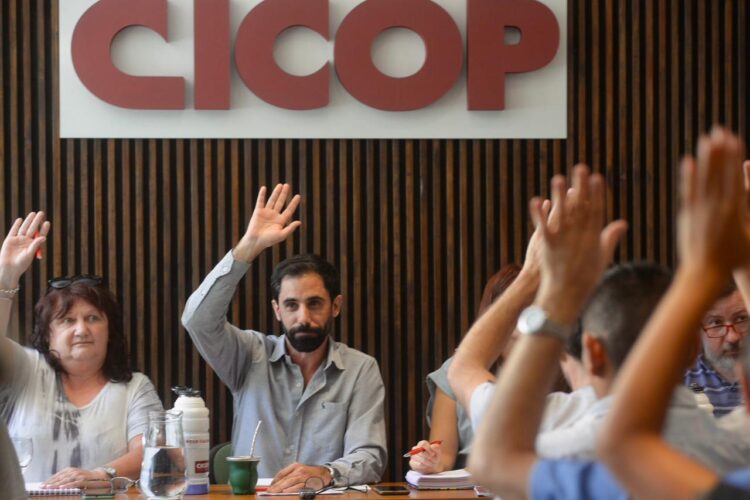 Congreso de Cicop aprobó la propuesta de un 102% de aumento del gobierno bonaerense