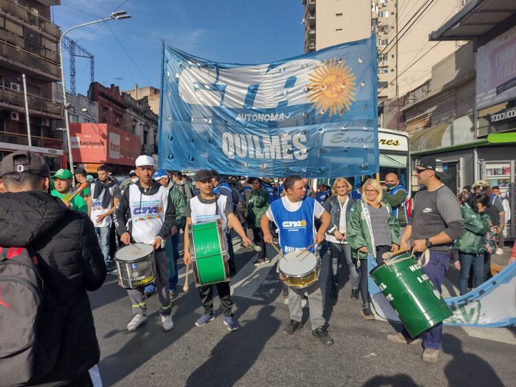Bajas en el Potenciar: “Si es necesario cortaremos todas las rutas desde Ushuaia hasta La Quiaca”