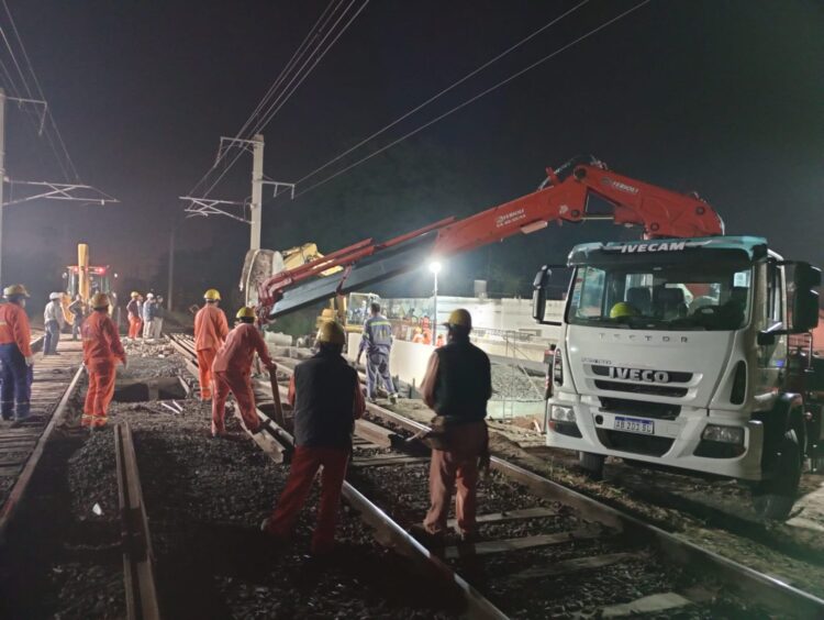 El paso a nivel de Rodríguez-Mariano Alegre permanecerá cerrado por obras