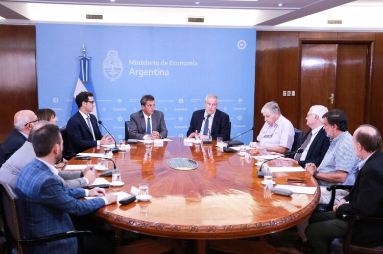 El Gobierno le puso tope al aumento de los colegios privados