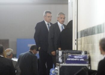 El kirchnerismo copo la mesa del FdT y terminó con el proyecto político de Alberto