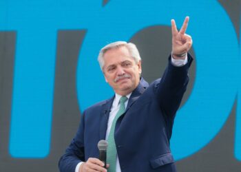 Semana clave para FdT: Inflación, cambio en el gabinete, y mesa nacional