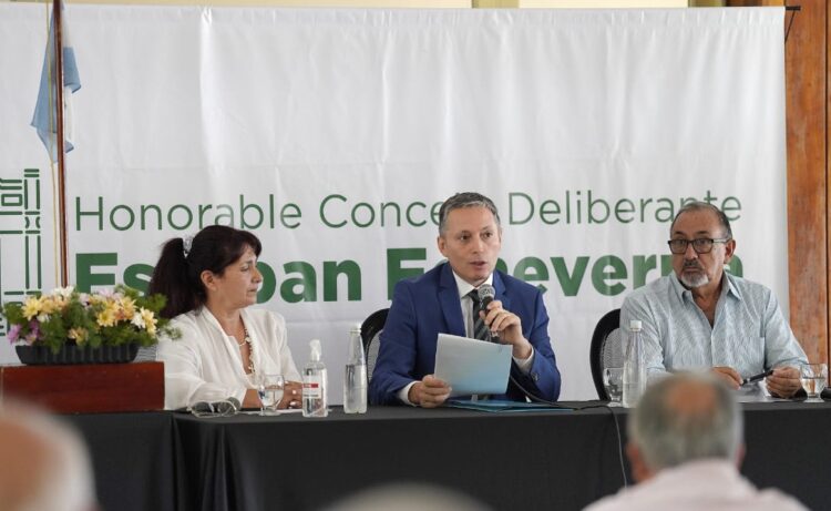 Con foco en la educación, Gray inauguró el período de sesiones ordinarias