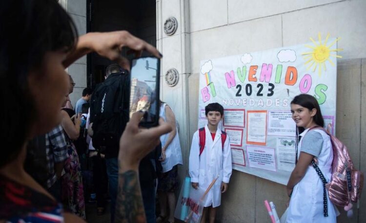 Más de 5 millones de alumnos comienzan las clases en la Provincia