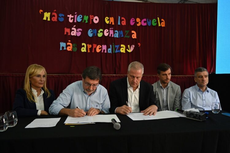 Incorporan una hora más de clases en más escuelas bonaerenses