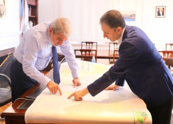 Gray se reunió con Aníbal Fernández