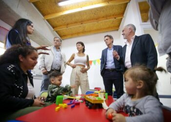 Mayra y Katopodis inauguraron el nuevo Centro de Desarrollo Infantil “Néstor Kirchner”