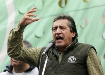 «El gobierno está aplicando las políticas neoliberales que vino a combatir»