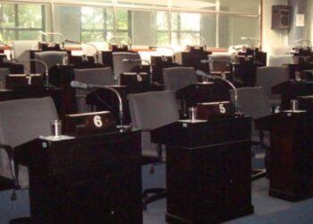 El oficialismo no consiguió mayoría y se cayó la sesión del HCD