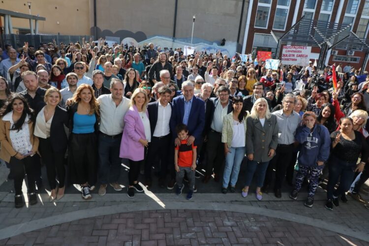 “La derecha tiene muchos candidatos pero un solo proyecto”, enfatizó Kicillof desde Avellaneda
