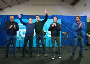 Wado de Pedro junto a Watson y Pereyra llamó a “reventar la plaza”