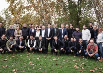 Mayra recibió a Wado, Máximo y a los intendentes del conurbano