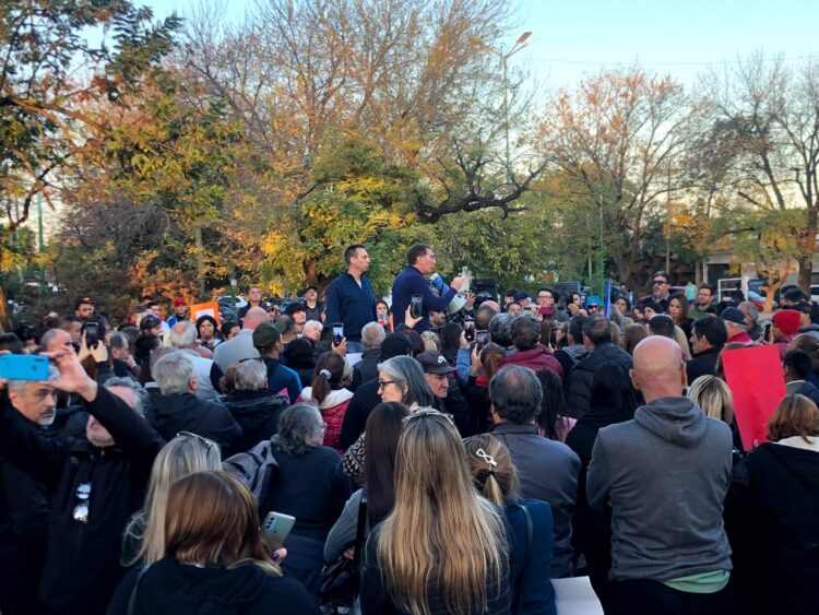 Santilli volvió a Lomas con un discurso centrado en la inseguridad