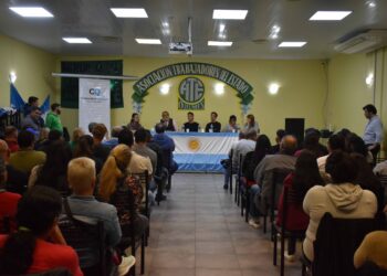 Debate por “40 años de democracia”