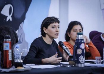 Mayra lanzó a la tropa a la campaña
