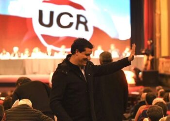 Abad y Carusso fueron designados como negociadores de la UCR