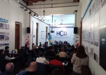 La presencia de un “vecino caracterizado” caldeó la sesión