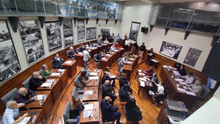 Avellaneda declaró Ciudadanos Destacados a ex combatientes de Malvinas