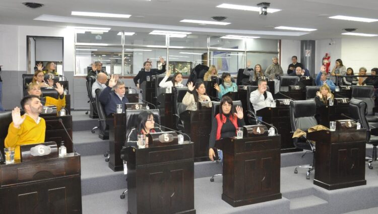 La campaña ya se metió en el HCD de Quilmes