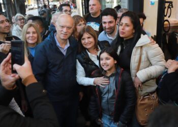 «La gente está angustiada y espera el cambio»