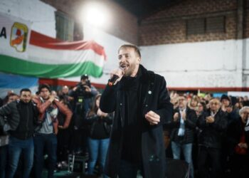 Otermín: “Para que nuestro pueblo sea feliz no puede estar condenado a sobrevivir”