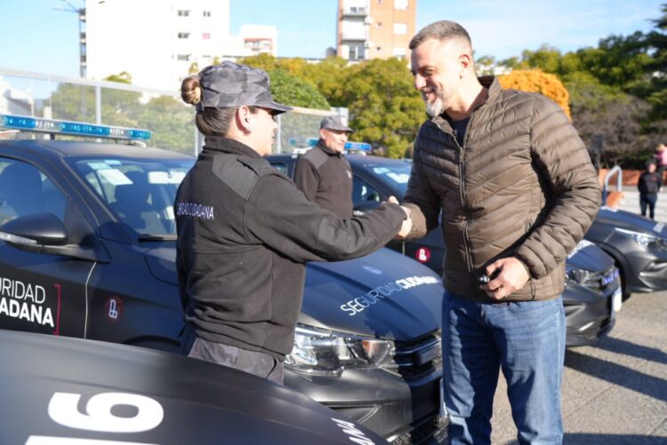 Kravetz presentó diez nuevos patrulleros para seguridad ciudadana