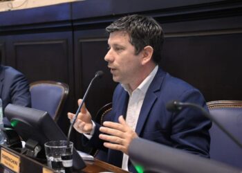 La Coalición Cívica acusó a Domenichini de estafarlos en el cierre de la lista