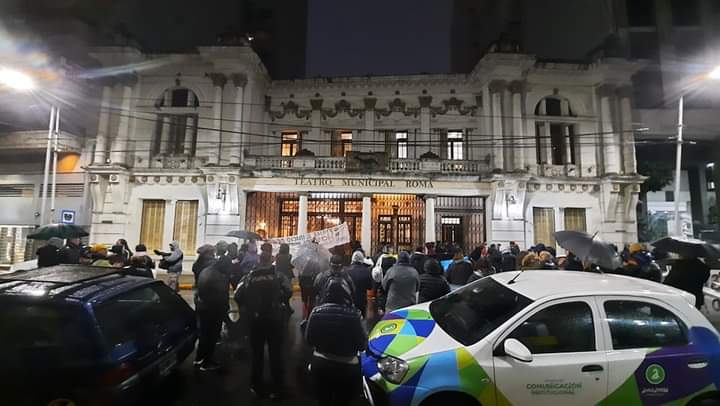 Increparon a Ferraresi a la salida de un acto