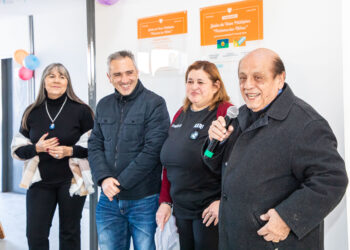  Mussi junto a Larroque inauguraron un espacio comunitario