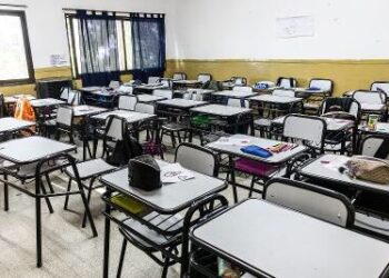 Sumaron mobiliario para más de 80 aulas