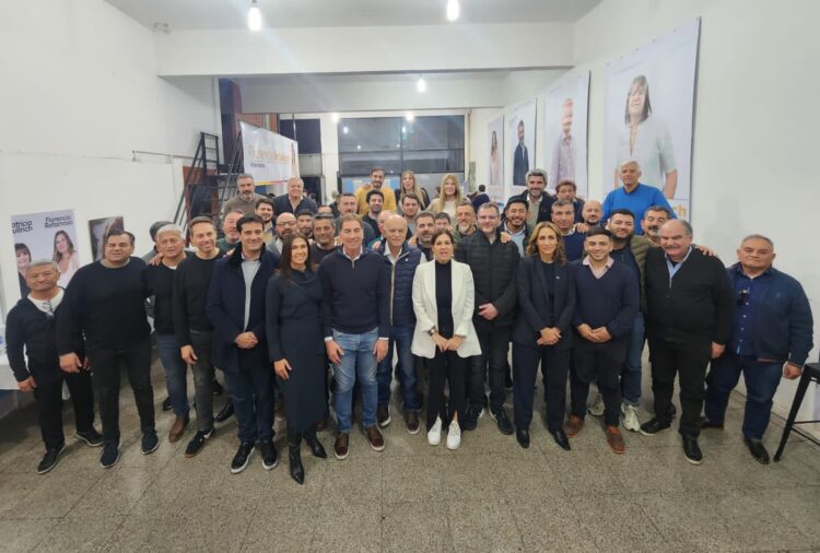 Grindetti reunió a la tercera de Juntos para cicatrizar heridas de la interna